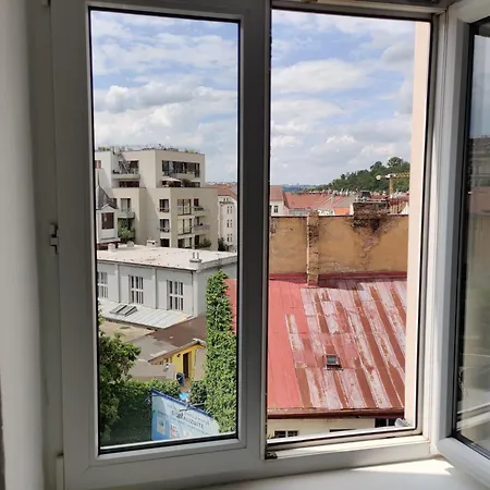 Zizkov - Close To Center Guest house